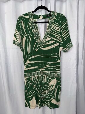 BCBGMaxAzria Green and Cream V-Neck Printed Mini Dress